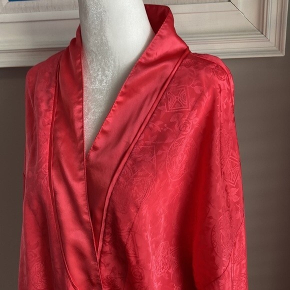 Victoria’s Secret Vintage Satin Gold Label Coral Embossed Robe OS - Picture 4 of 13